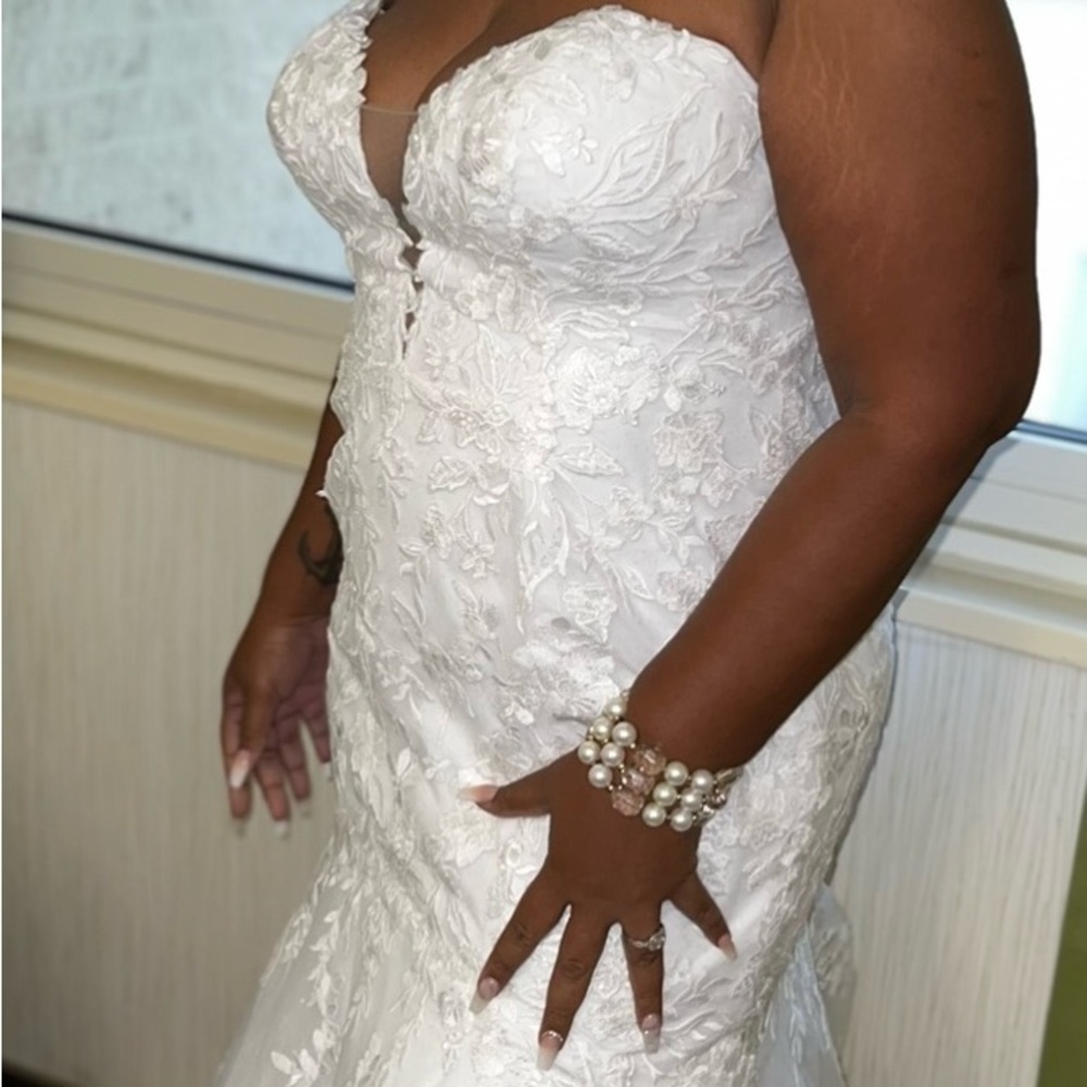 Wedding dress